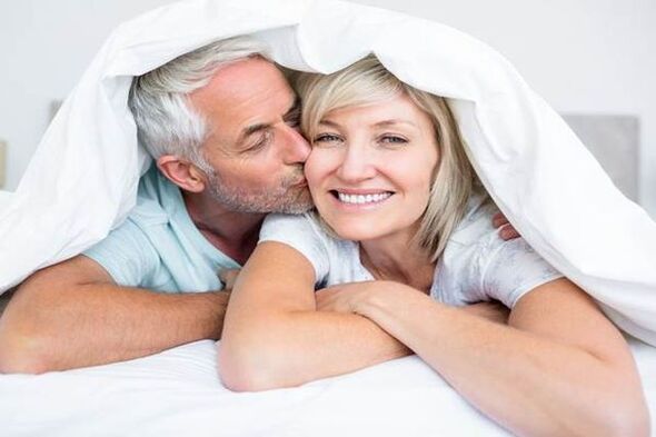 coppia sposata matura